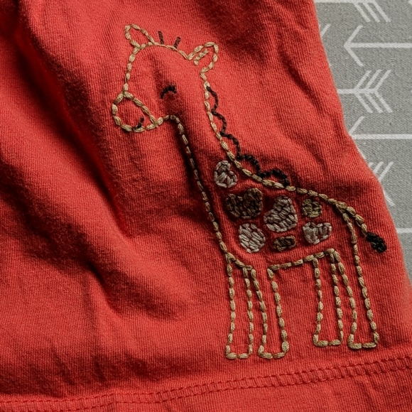 Orange giraffe embroidered pants and shirt set - Picture 2 of 6